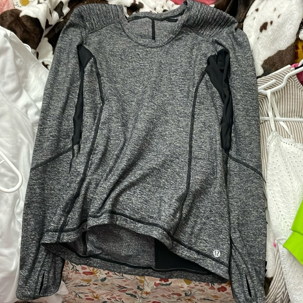 Lululemon tight long sleeve top